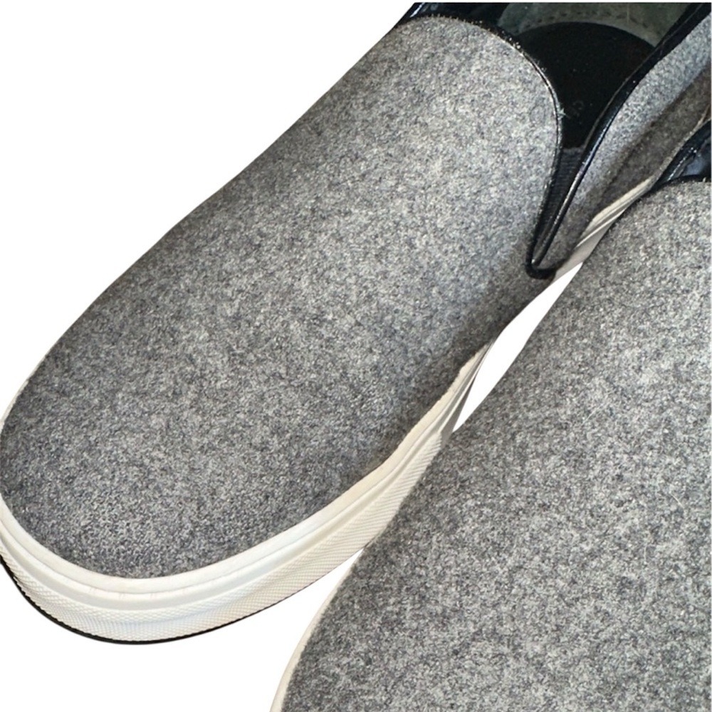 Celine Paris Grey Felt Wool Slip On Sneakers Leather Lined Womens Size 39 - Picture 7 of 9
